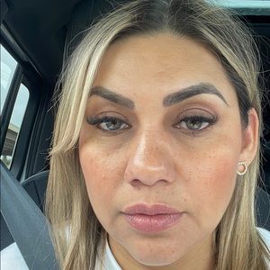 Meet your Posher, Gabriela